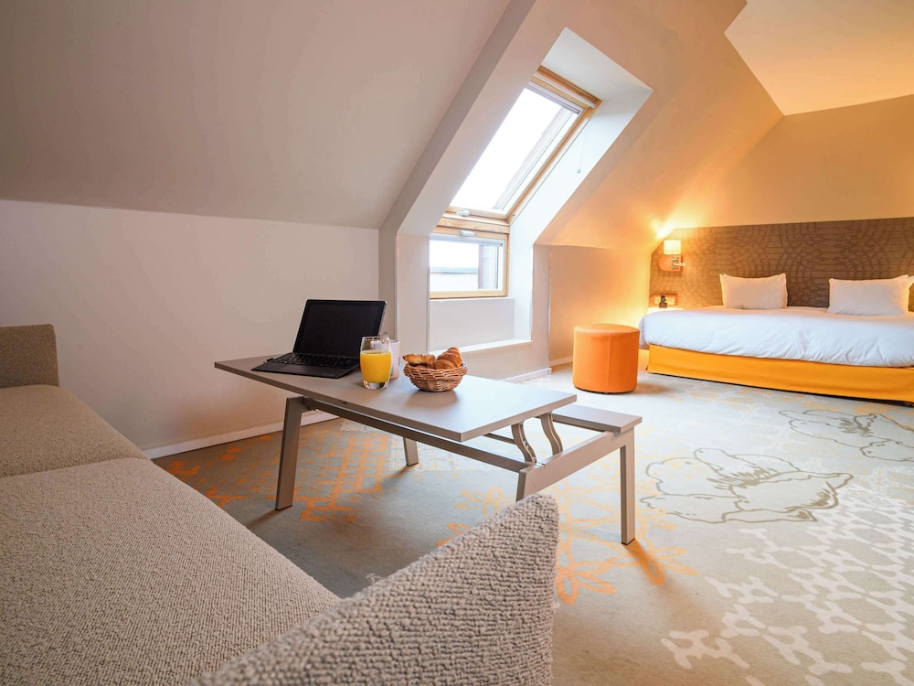 Superior Family room with 1 double bed, 1 sofa bed and 1 single bed - Photo 11
