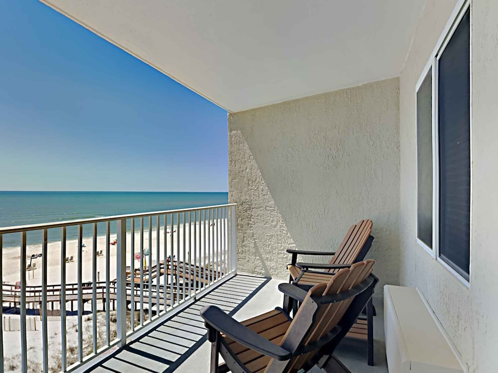 Condo, 1 King Bed with Sofa bed, Balcony, Ocean View (#32 - No Pets) photo 2