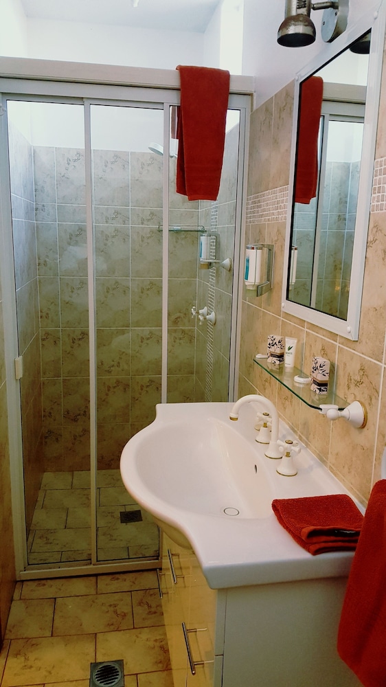 Deluxe Queen Room photo 3