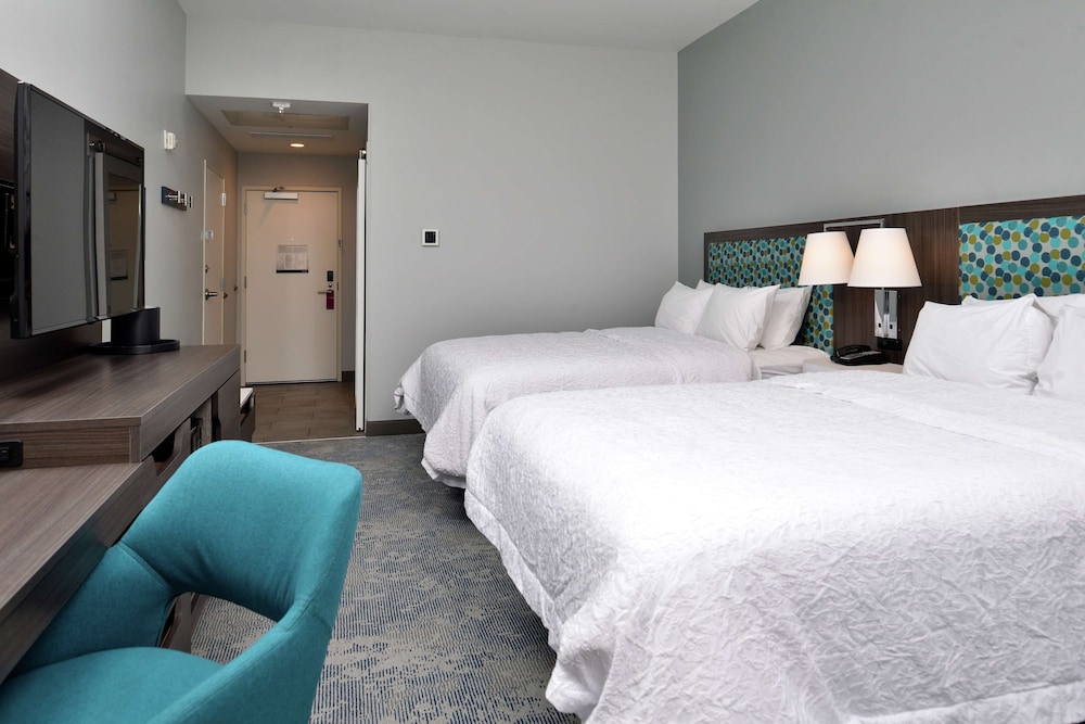 Room, 2 Queen Beds, Accessible (Hearing) - Photo 6