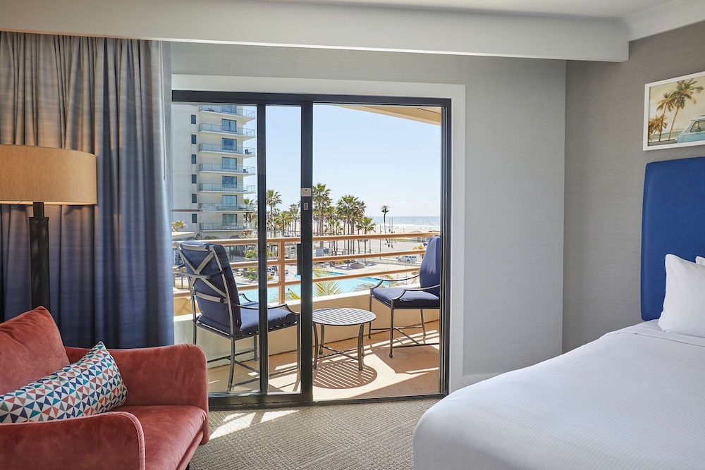 Room, 2 Queen Beds, Resort View (Huntington Tower) - Photo 5