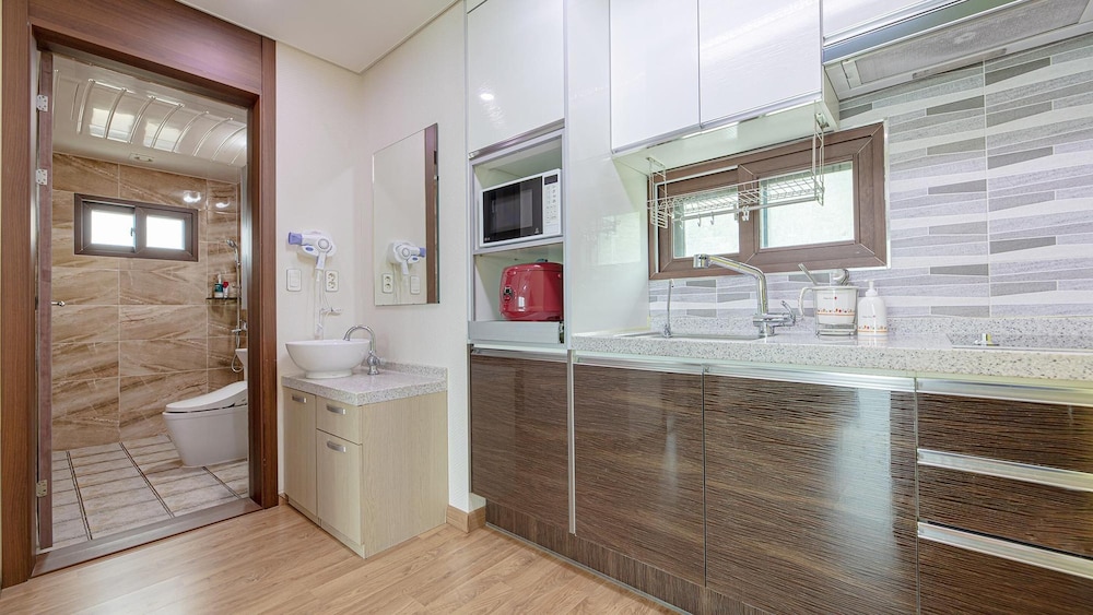 Basic Room, 1 Bedroom (3dadong 202) - Photo 4