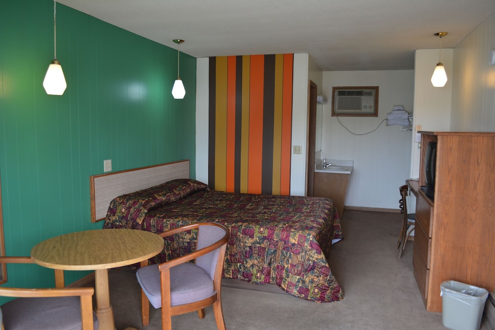 Standard Room, 1 Queen Bed, Non Smoking photo 1