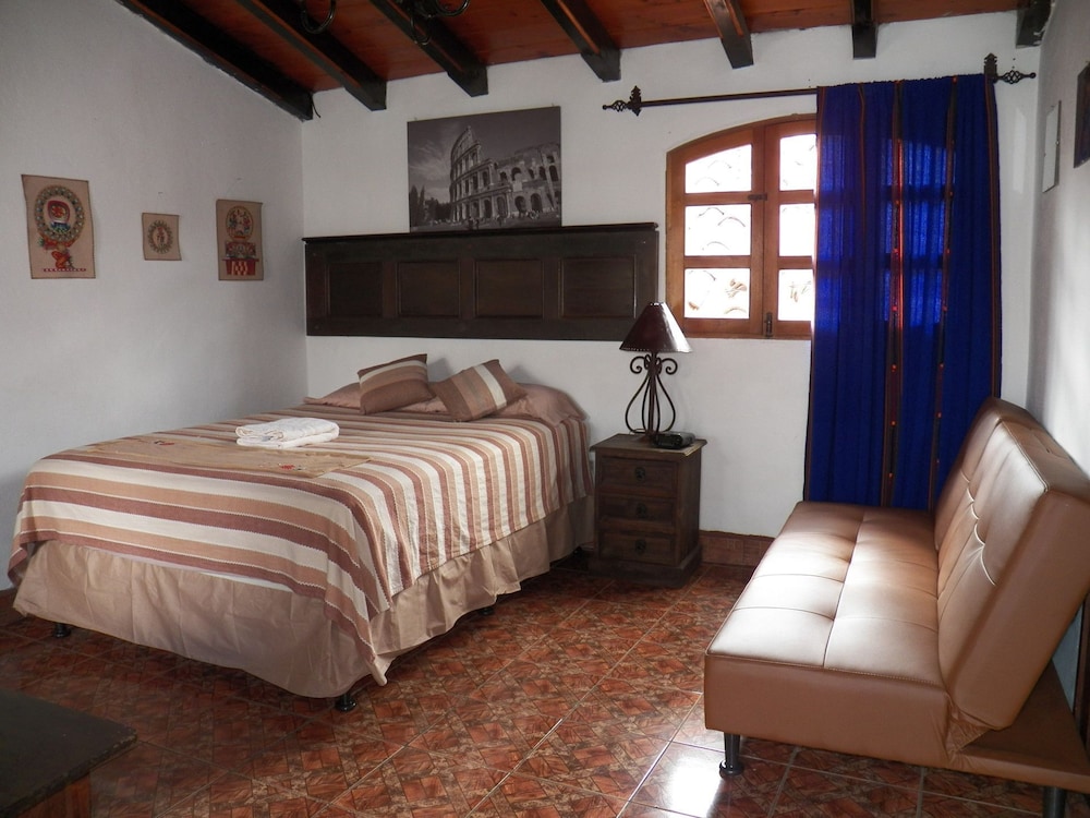 Standard Room photo 2