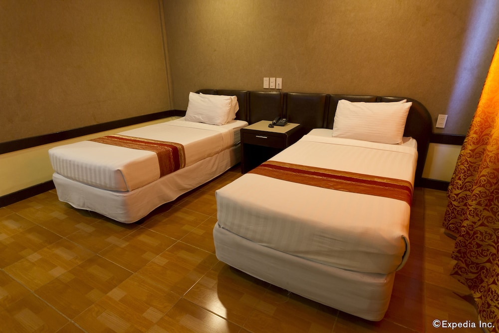Deluxe Room, Pool View - Photo 6