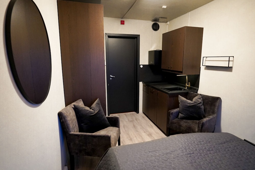 Economy Double Room photo 2