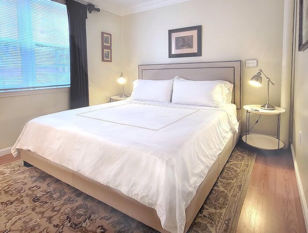 Premium Suite, Kitchen, Garden View (Caroline, Ground Floor No Steps)