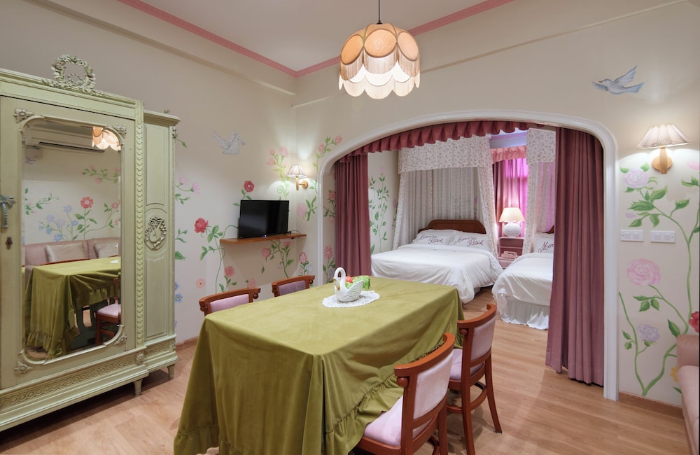 Suite, 2 Queen Beds