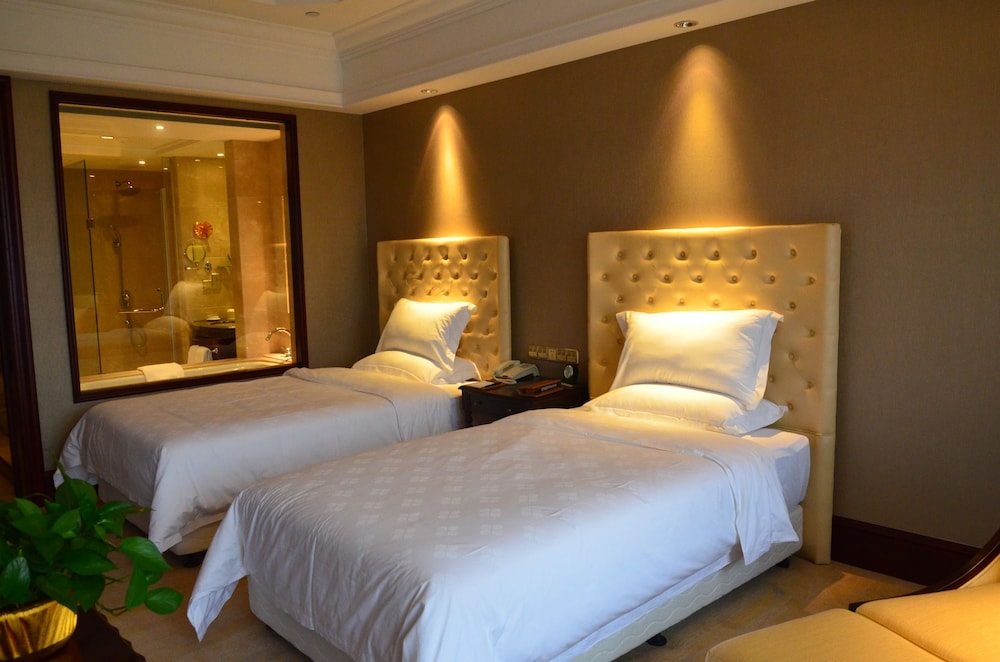 Garden View Twin Room photo 1