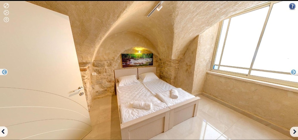 Romantic Suite, 1 Bedroom, Mountain View photo 1