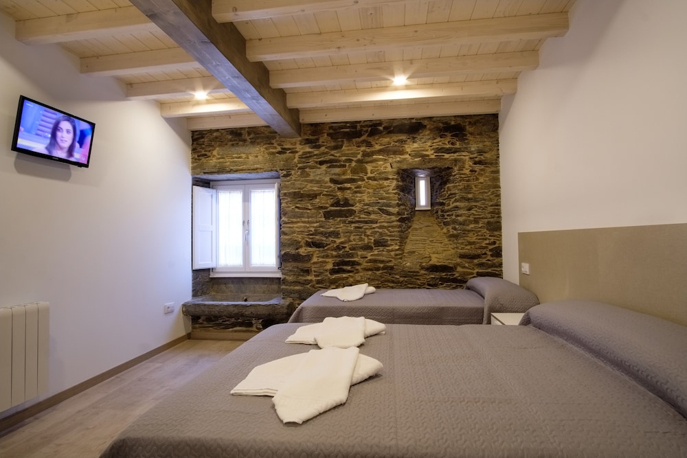 Triple Room, 3 Twin Beds, Private Bathroom