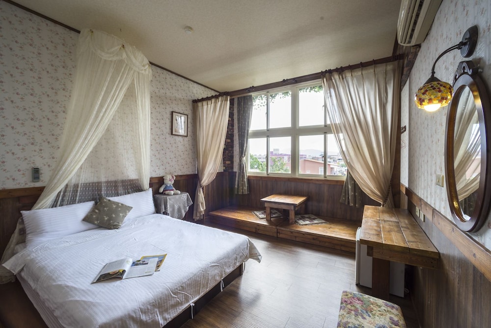 Double Room (Romantic) photo 1