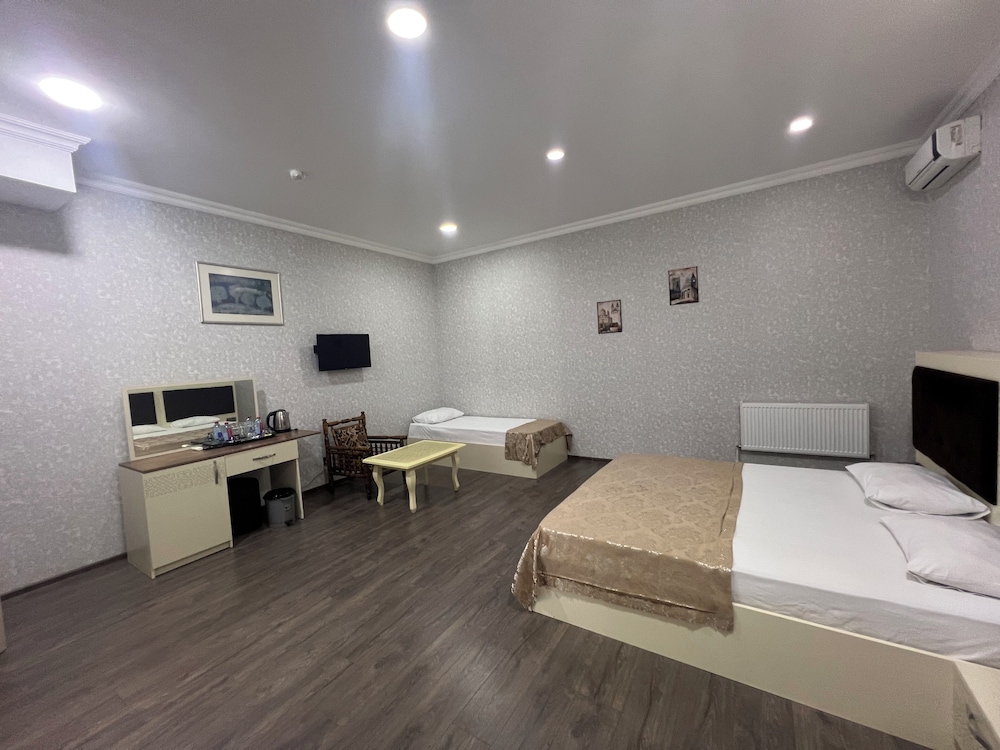 Family Triple Room photo 2