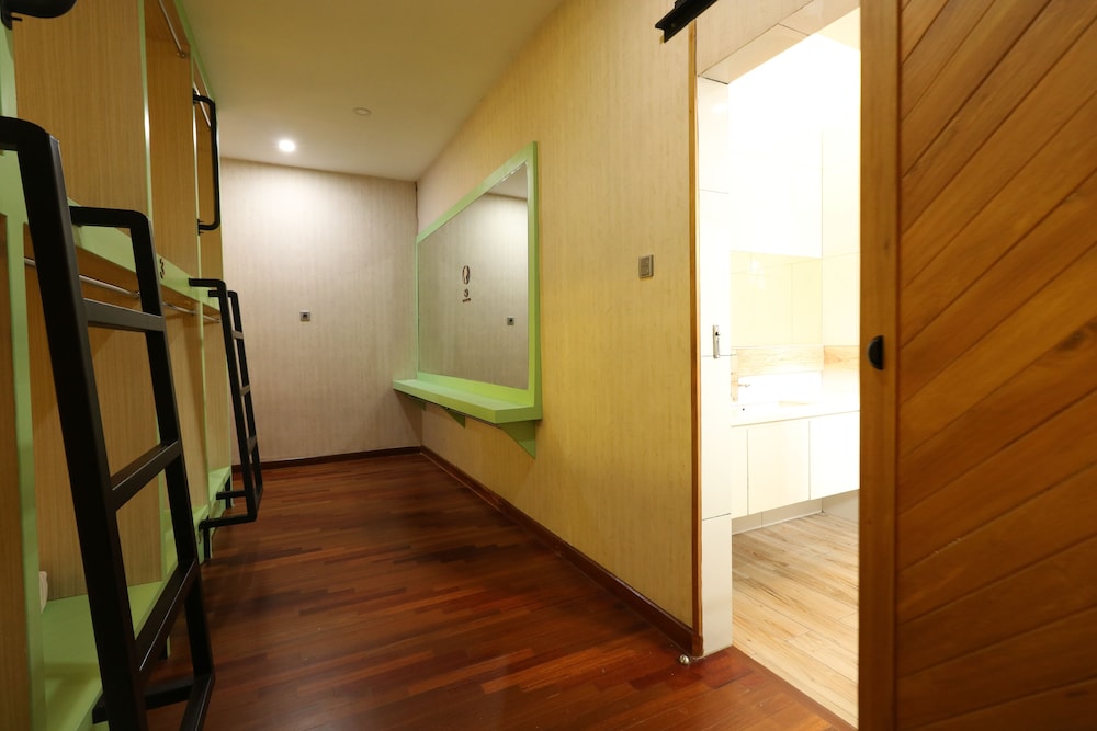 Shared Dormitory, Women Only photo 3