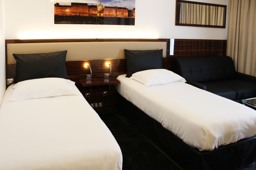 Executive Twin Room, 2 Twin Beds - Photo 3