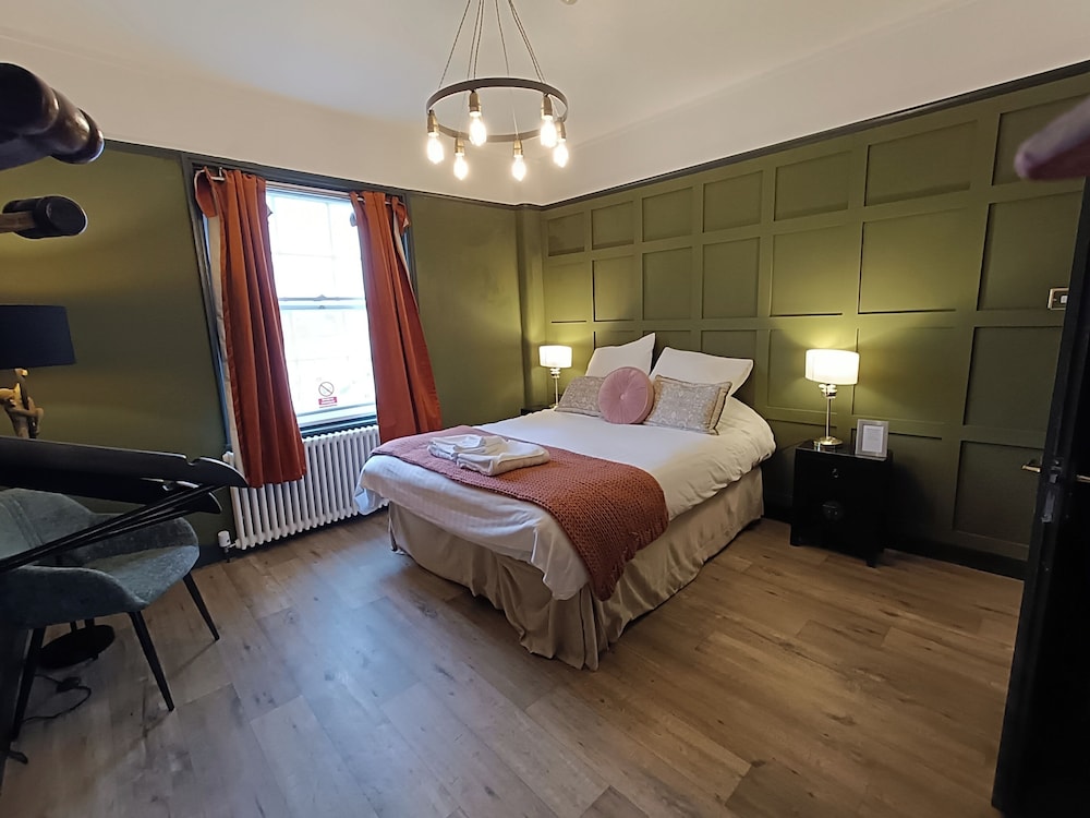 Junior Double Room, 1 Queen Bed