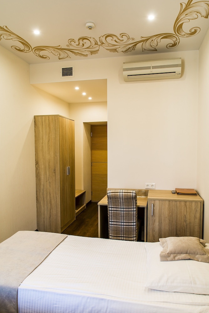 Single Room photo 2