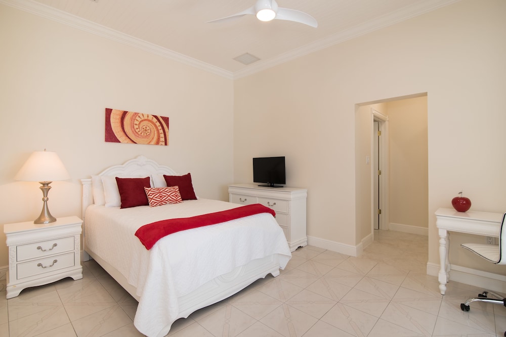 Luxury Villa, 6 Bedrooms, Ocean View, Beachfront photo 1
