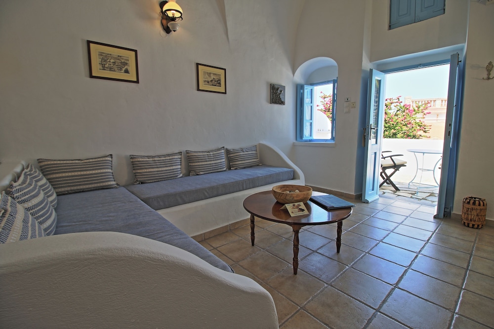 Traditional Apartment