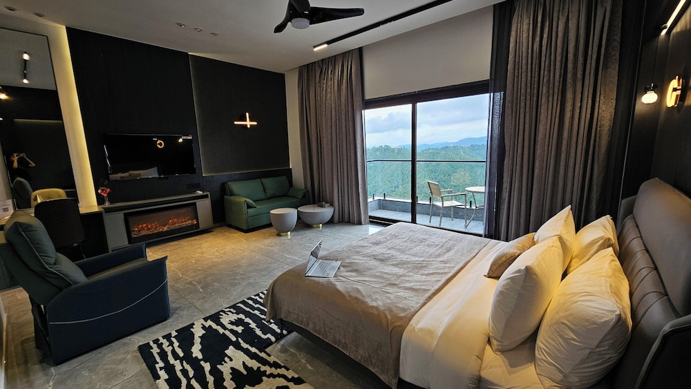 Executive Room, Bathtub, Mountain View