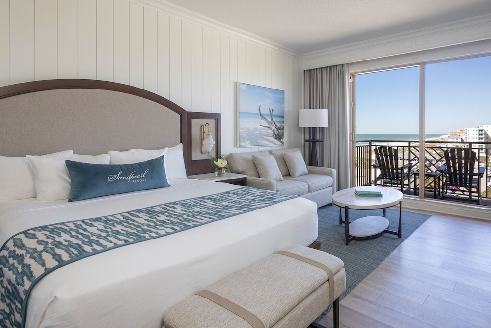 Room, 1 King Bed, Balcony (Partial Coastal View)