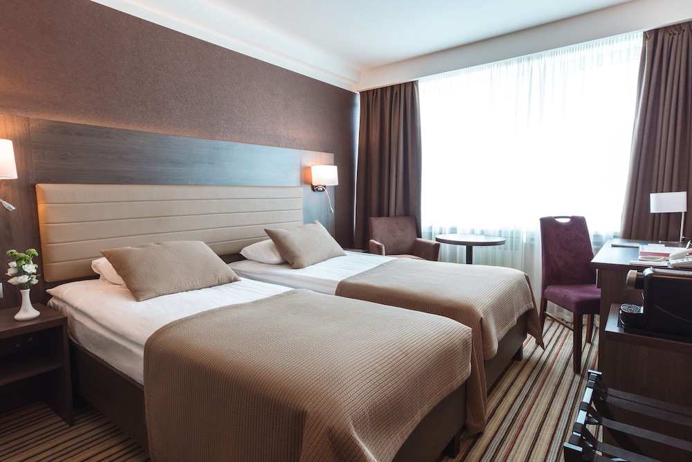 Premier Twin Room, 2 Twin Beds photo 2