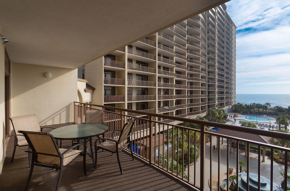 Hampton Oceanfront Two Bedroom Condo - Photo 3