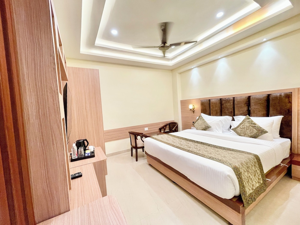 Deluxe Single Room