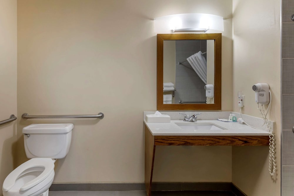 Room, 2 Double Beds, Accessible, Non Smoking - Photo 6