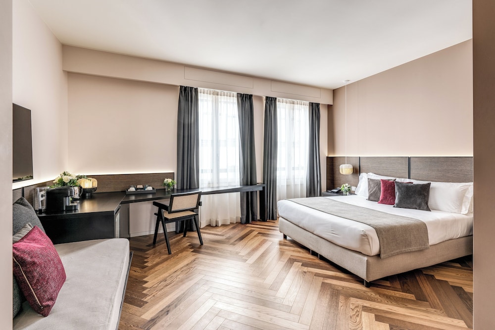 Deluxe Room, City View - Photo 3