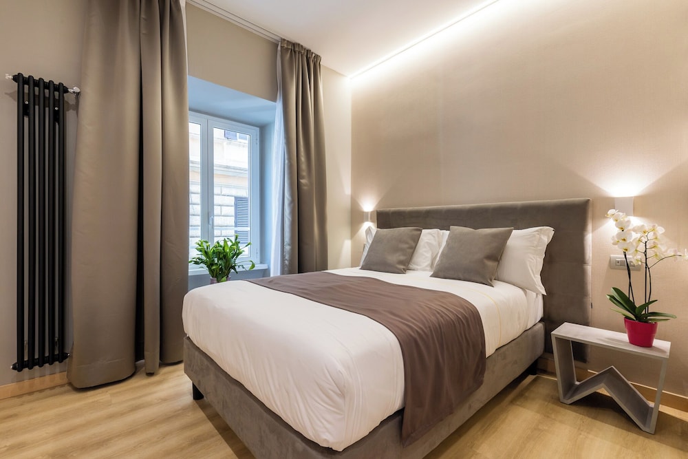 Queen Size Room