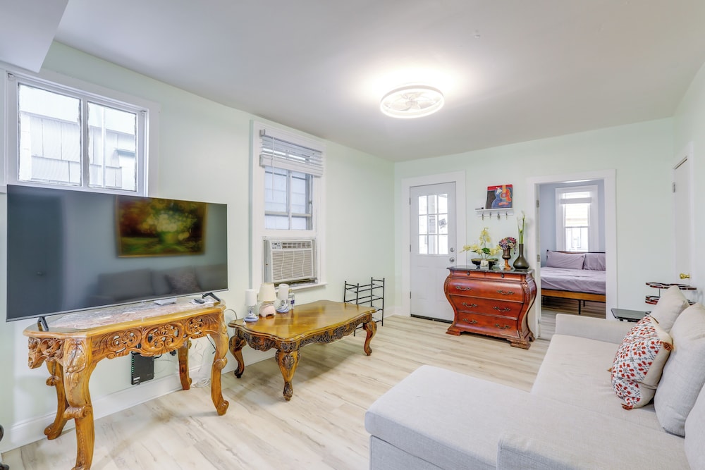 Apartment (2 Bedrooms)