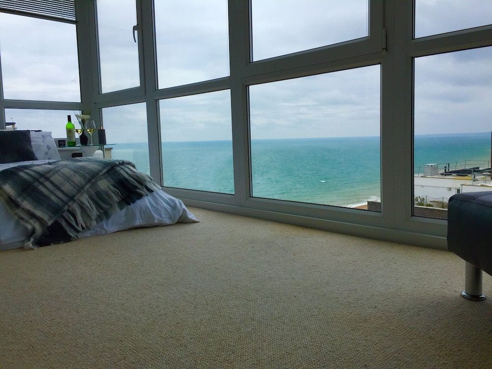 Penthouse, 2 Bedrooms, Sea View photo 2