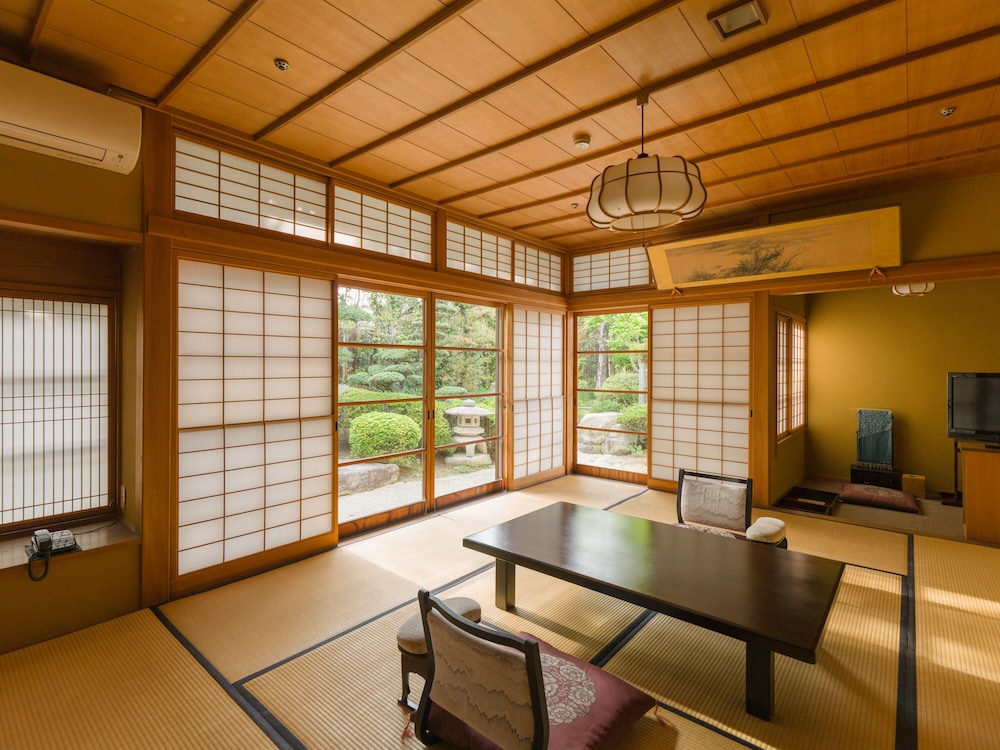Superior Japanese Style Room, Garden View, Non Smoking