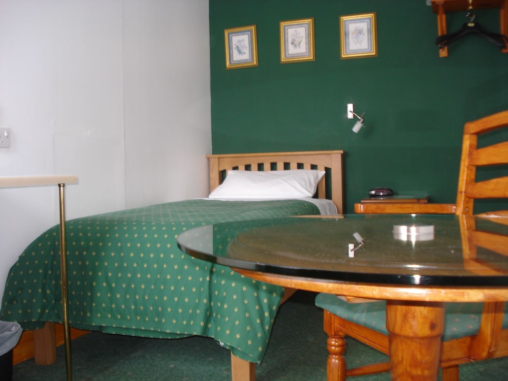 Single Room, Shared Bathroom photo 3