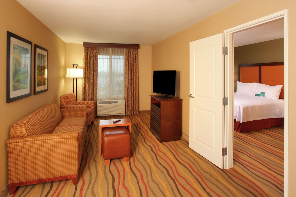 Room, 1 King Bed, Non Smoking (Waterview) photo 3