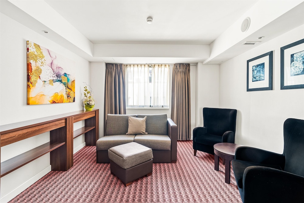 Deluxe Room, 1 Queen Bed, Non Smoking - Photo 3