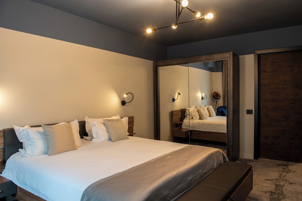 Premium Room - Photo 5