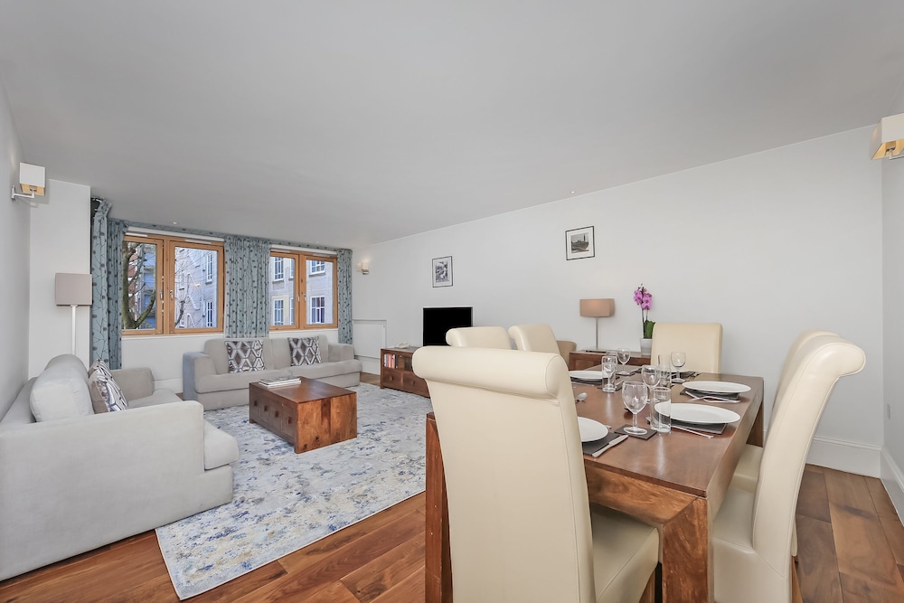 Premium Apartment photo 2