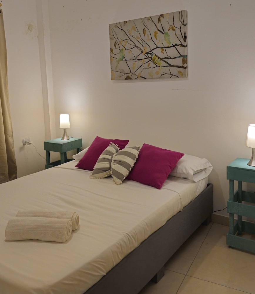 Basic Apartment
