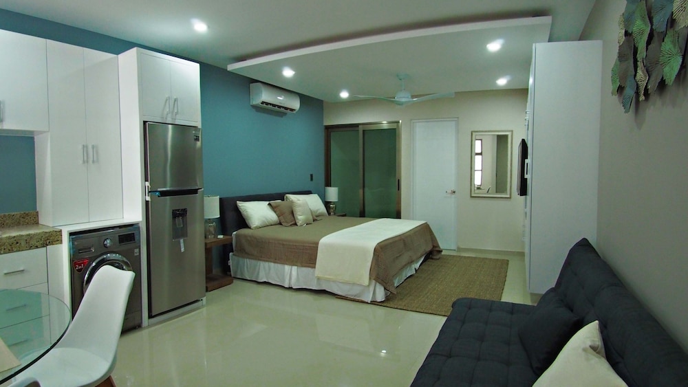 Deluxe Studio, Kitchen - Photo 18