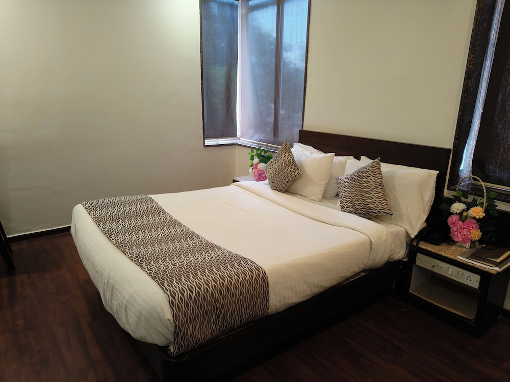 Deluxe Room - Photo 3