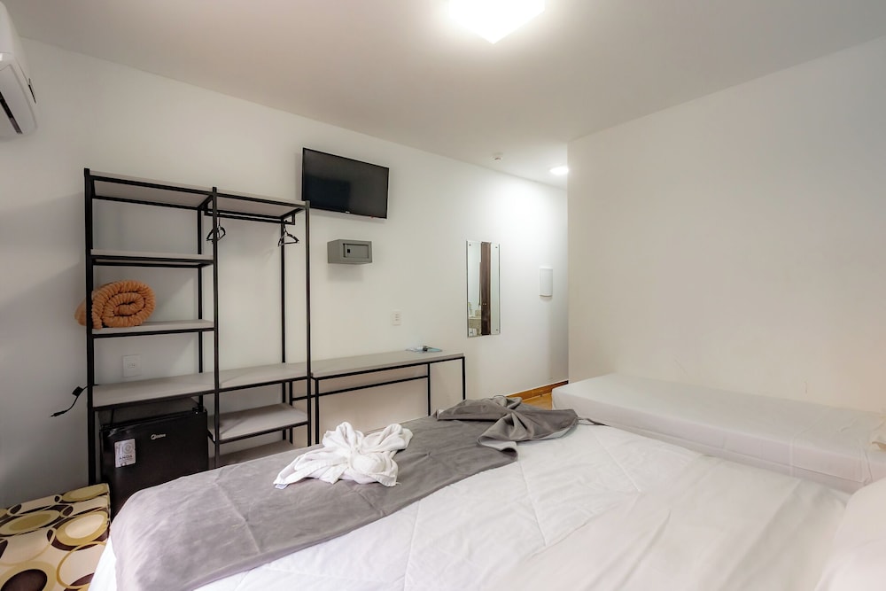Superior Triple Room, Multiple Beds - Photo 7