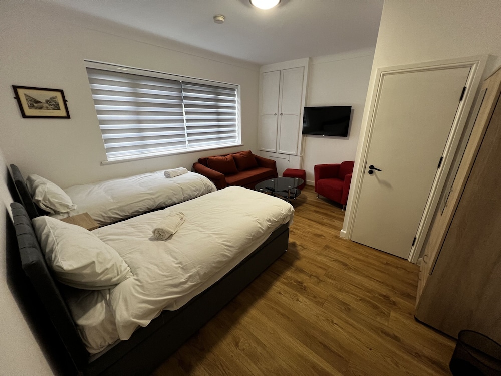 Elite Double or Twin Room, Ensuite photo 2
