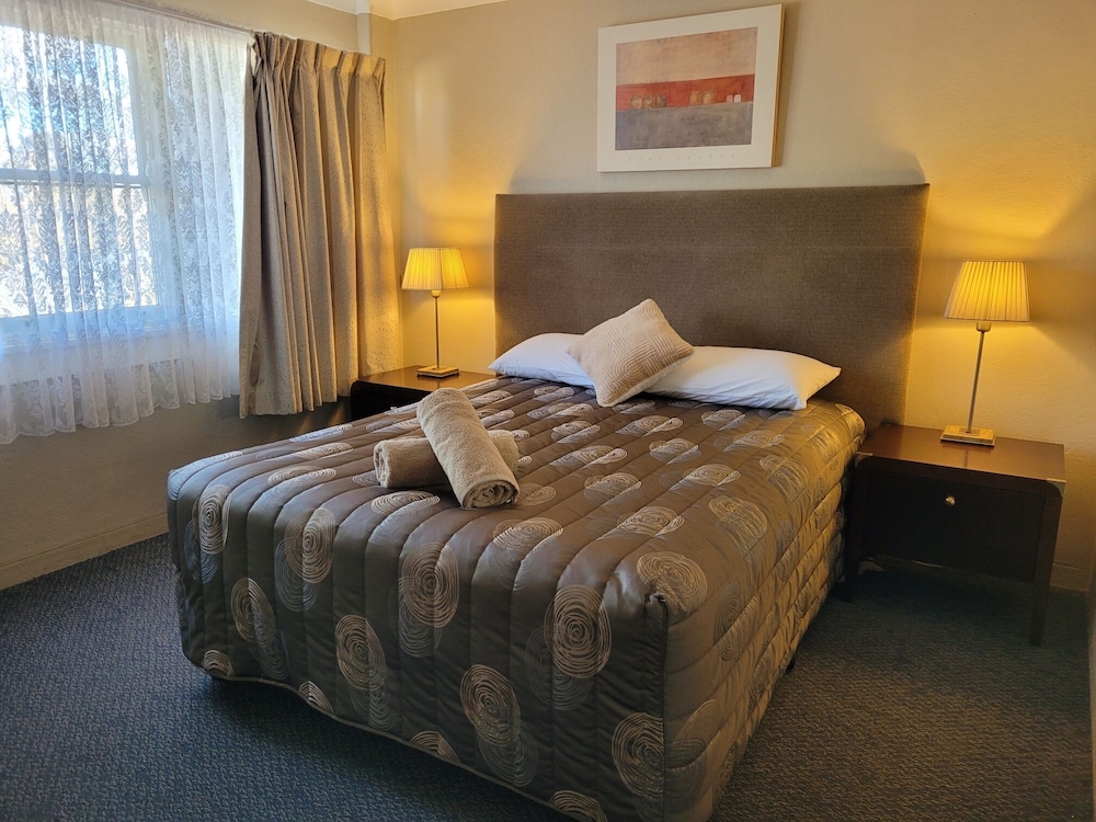Executive Apartment, 2 Bedrooms, Bathtub, City View photo 3