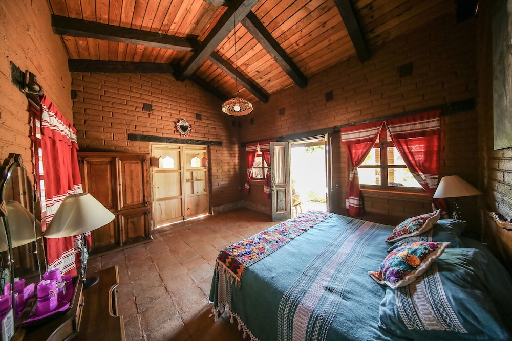 Deluxe Studio Suite