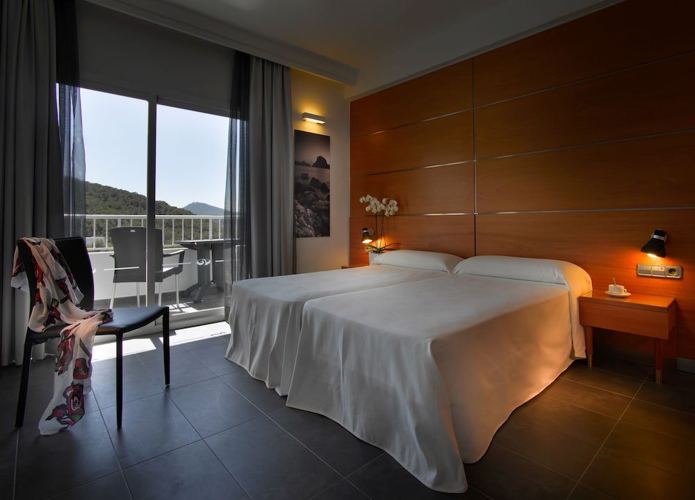 Deluxe Room - Photo 1
