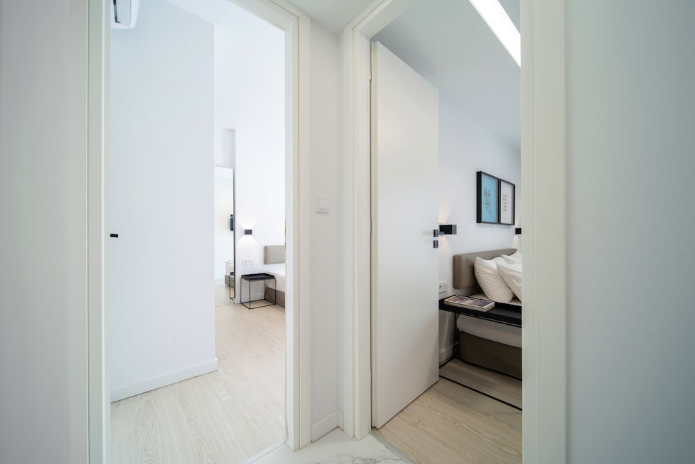 Luxury Apartment, 3 Bedrooms, Balcony (H501) photo 2