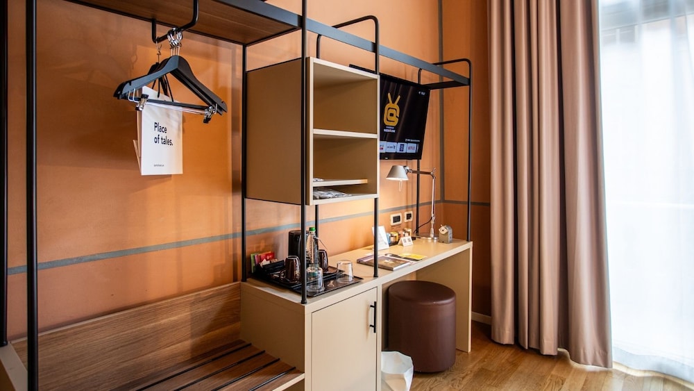 Deluxe Room, Balcony - Photo 2