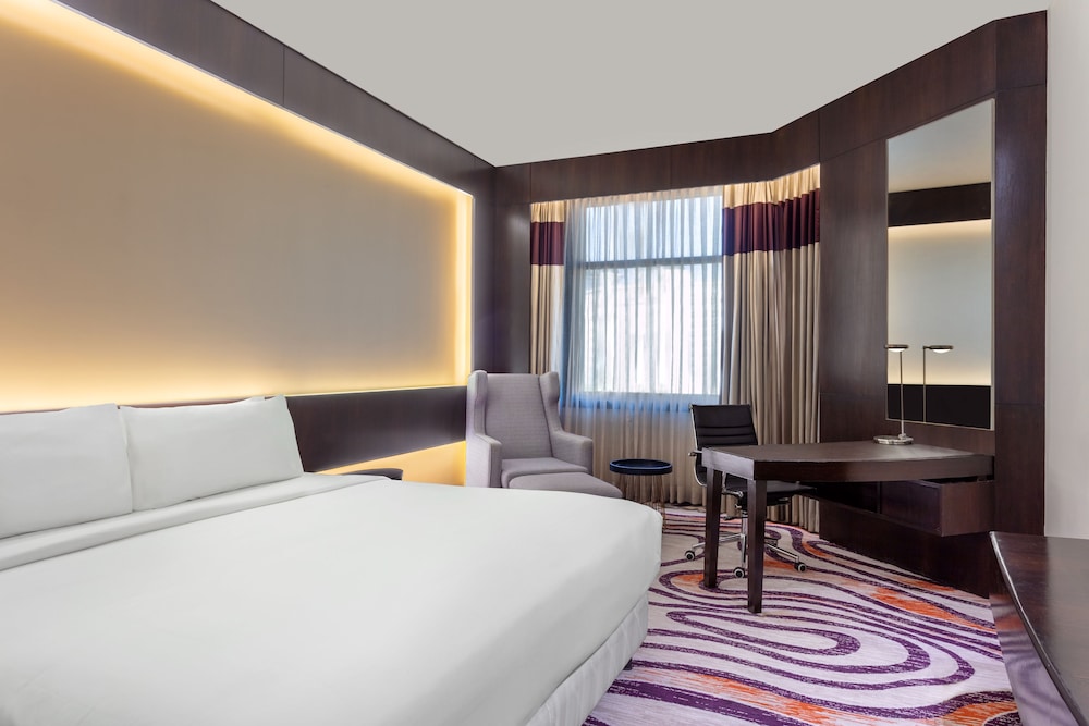 Royal Room, 1 King Bed (Royal club with bathtub) Royal Room, 1 King Bed (Royal club with bathtub)
